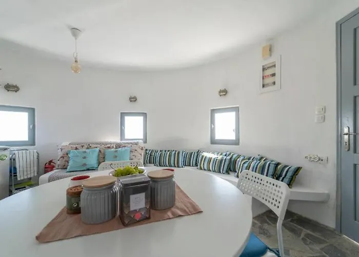 Anemos Windmill Vakantiehuis Vourvoúlos